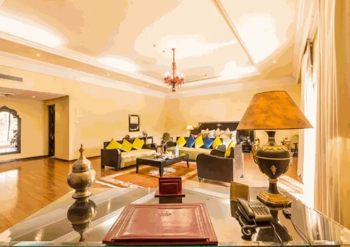 JUNIOR SUITE